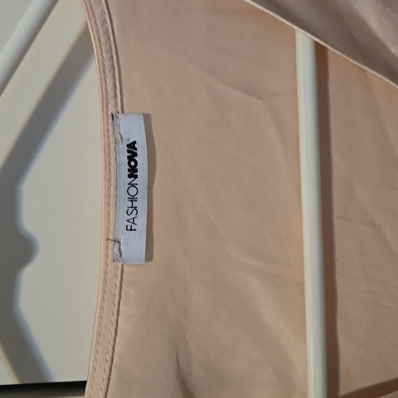 Fashion nova dress - Picture 2 of 2